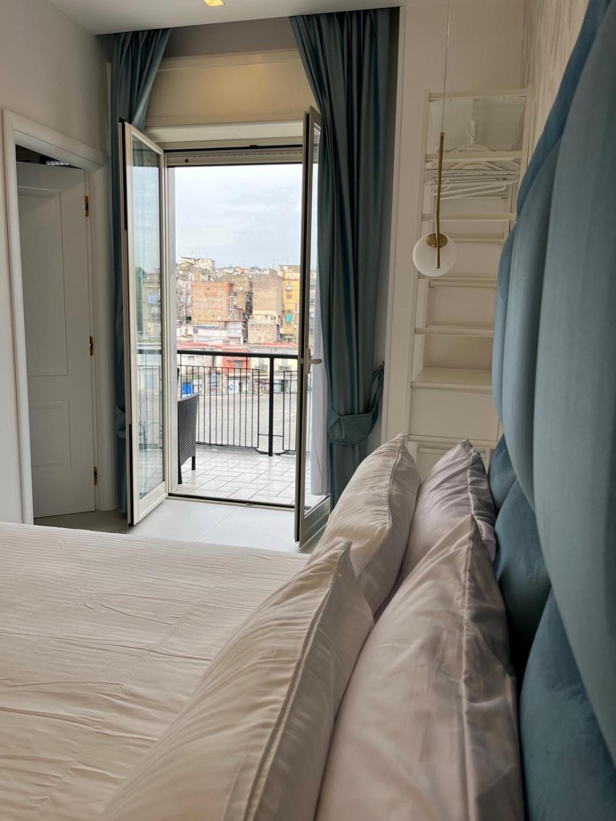 Luxury Masaniello Hotel Naples Exterior photo